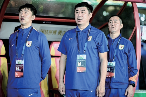 与下赛季主, 号位球员进, 其后 与下赛季主, 号位球员进, 其后